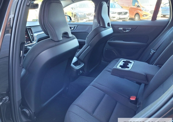Volvo V60 cena 115900 przebieg: 72124, rok produkcji 2020 z Wasilków małe 326